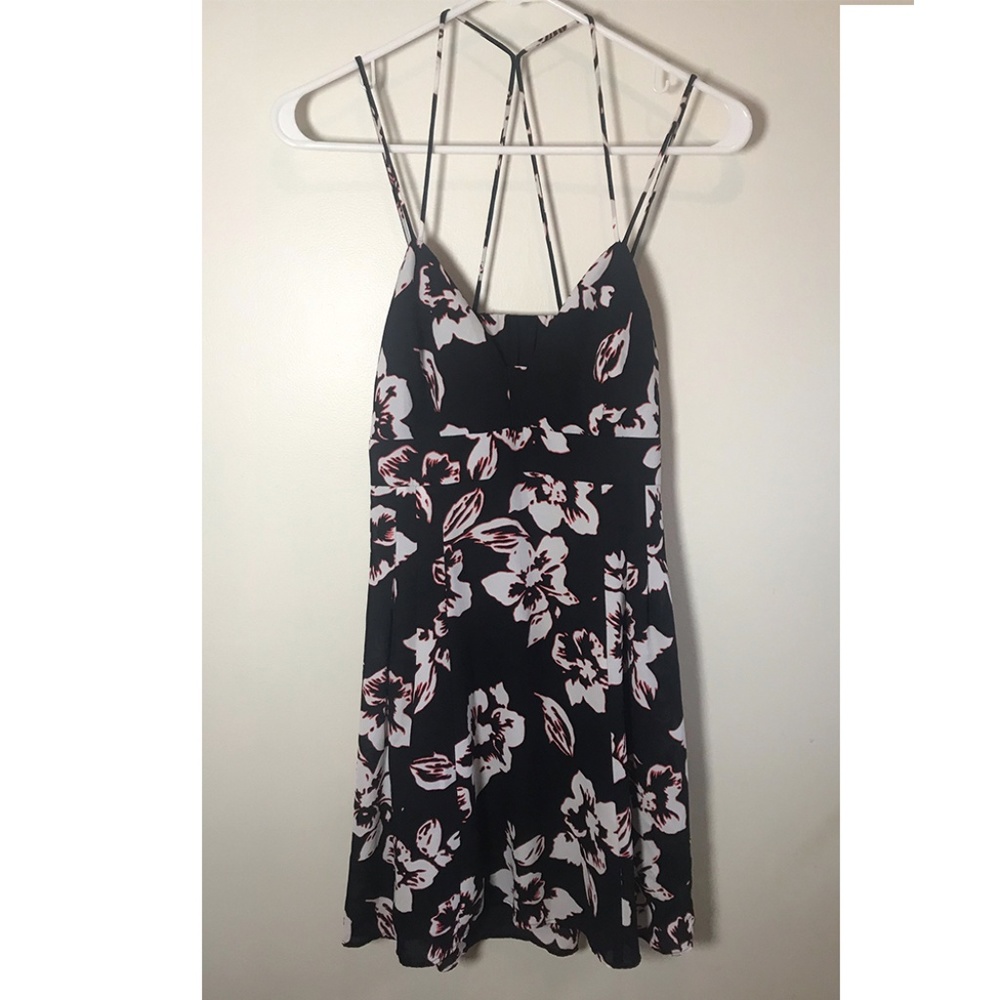 Express floral strappy sundress - size 6